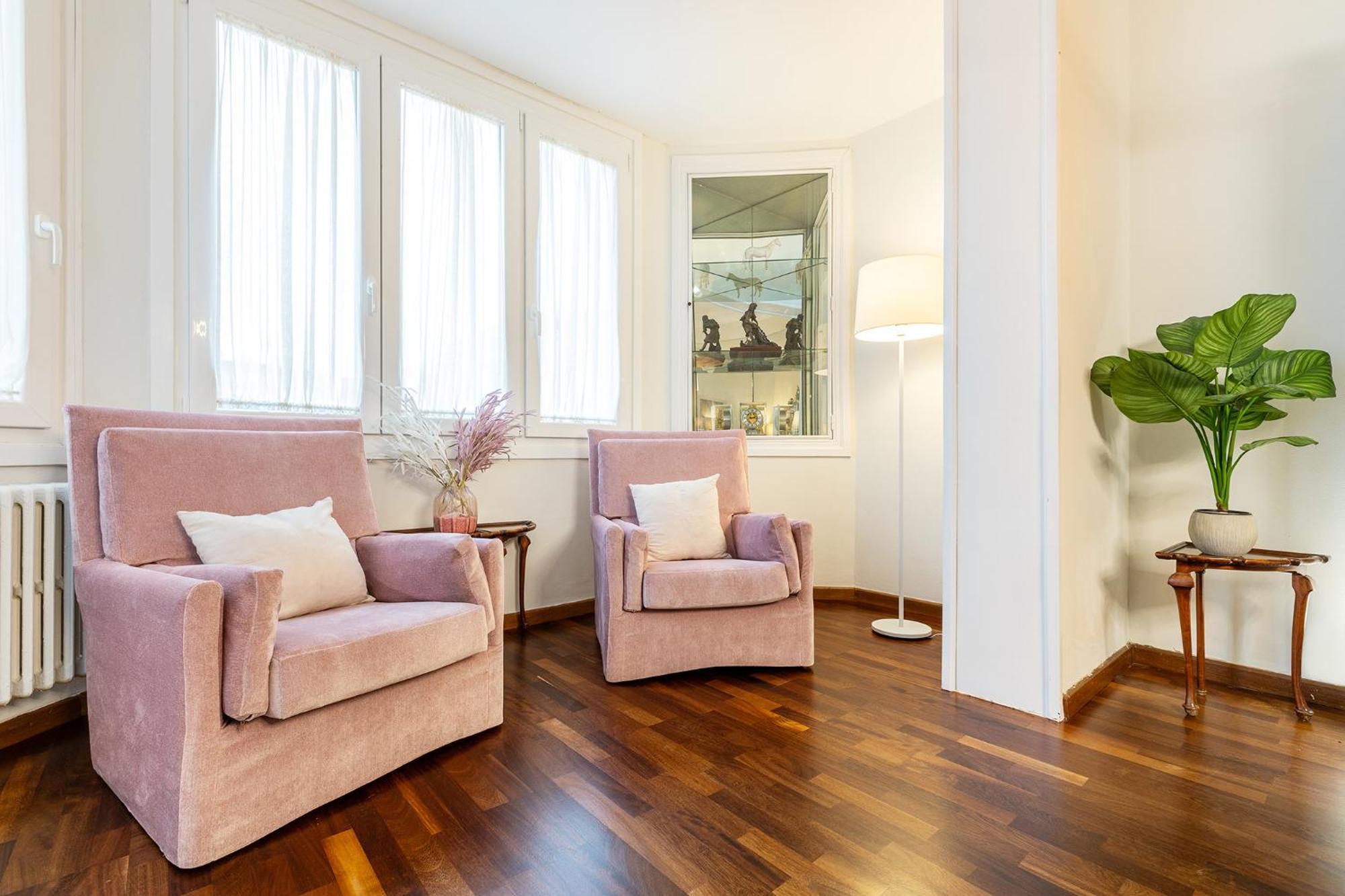 Large & Beautiful Apartment 4Min From Passeig De Gracia Барселона Екстер'єр фото