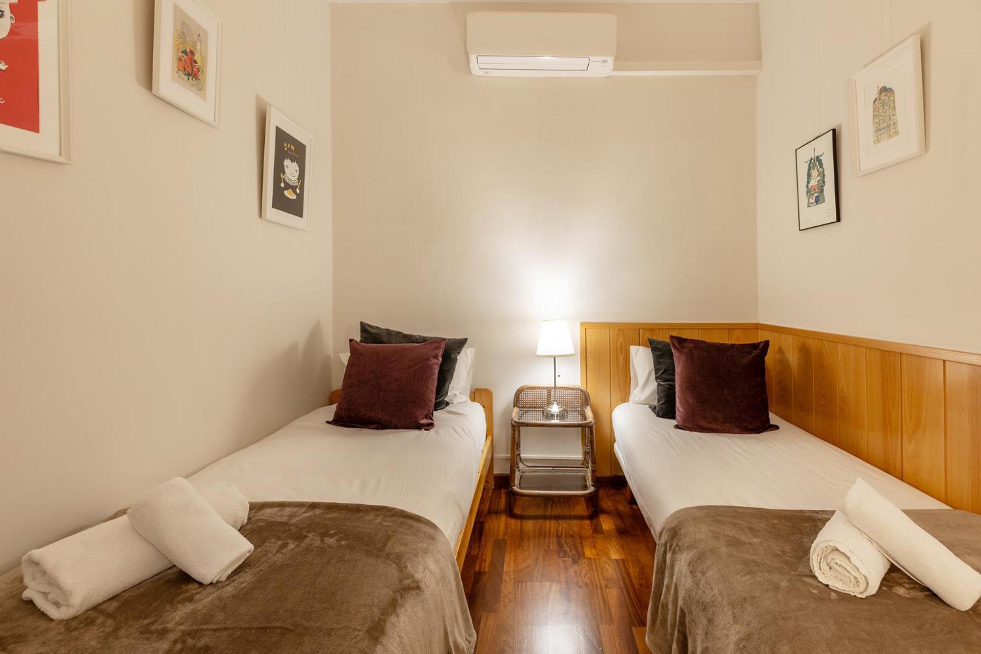 Large & Beautiful Apartment 4Min From Passeig De Gracia Барселона Екстер'єр фото