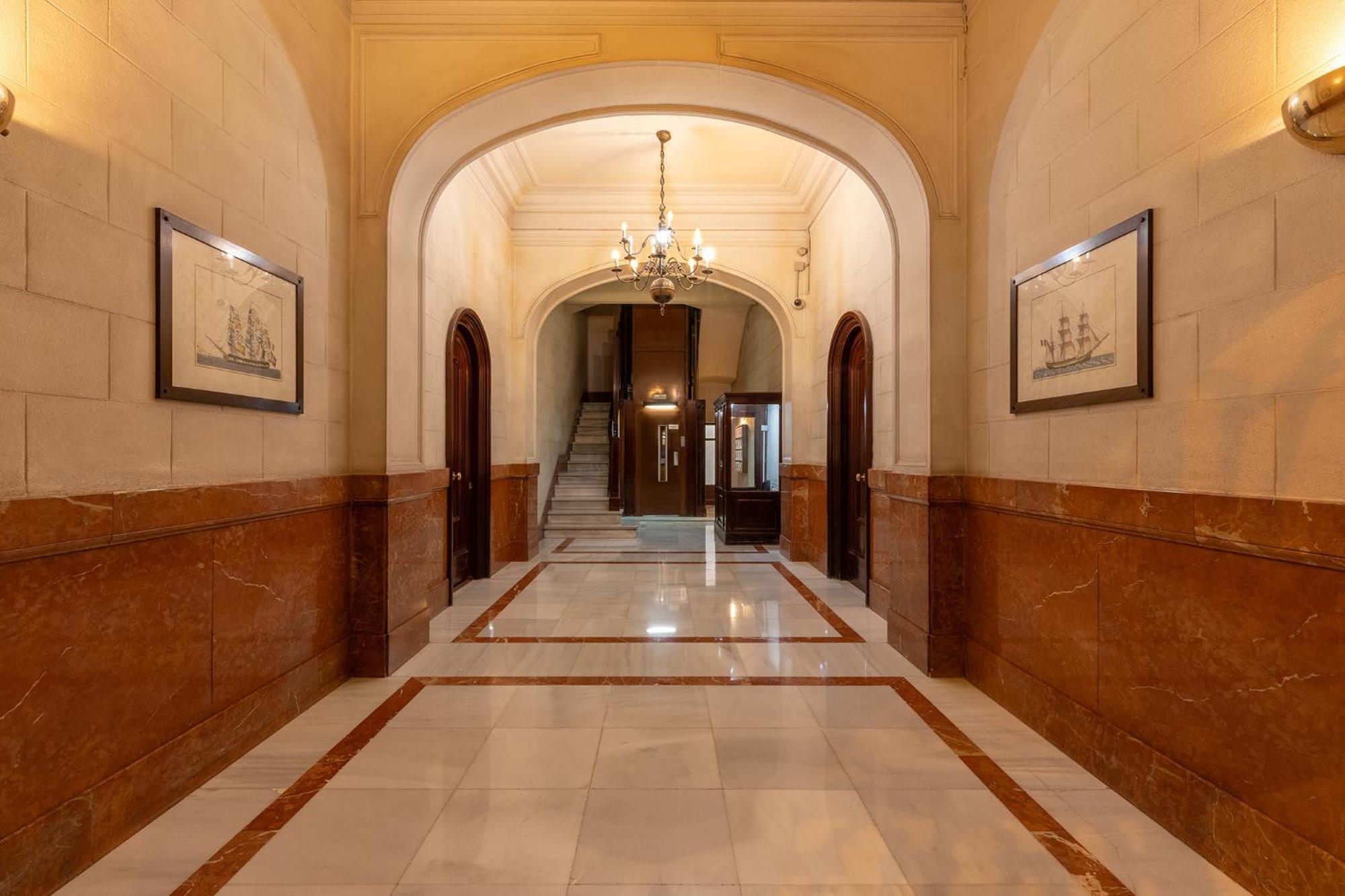 Large & Beautiful Apartment 4Min From Passeig De Gracia Барселона Екстер'єр фото