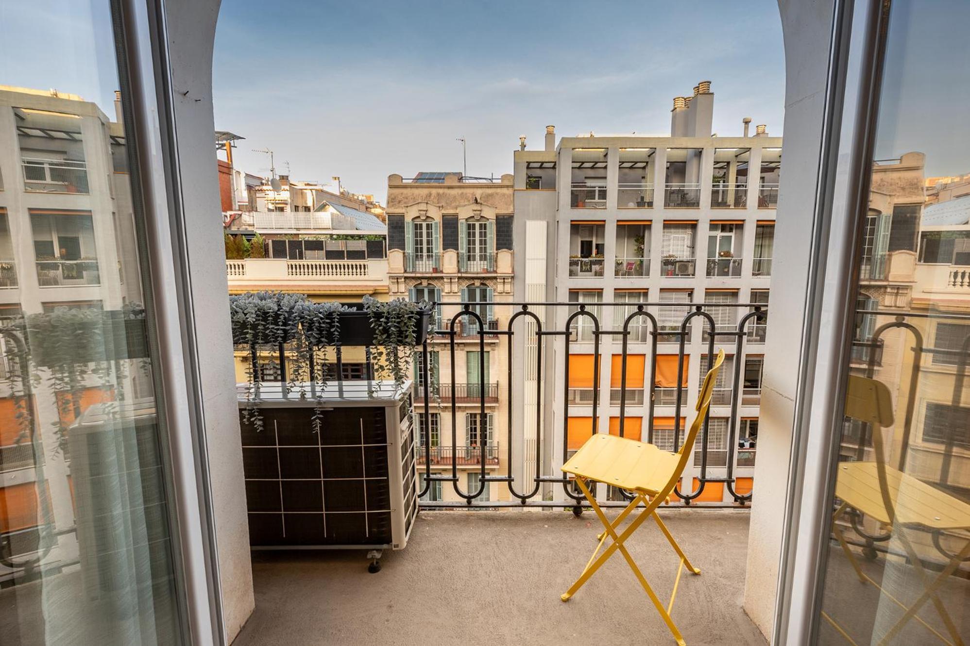 Large & Beautiful Apartment 4Min From Passeig De Gracia Барселона Екстер'єр фото