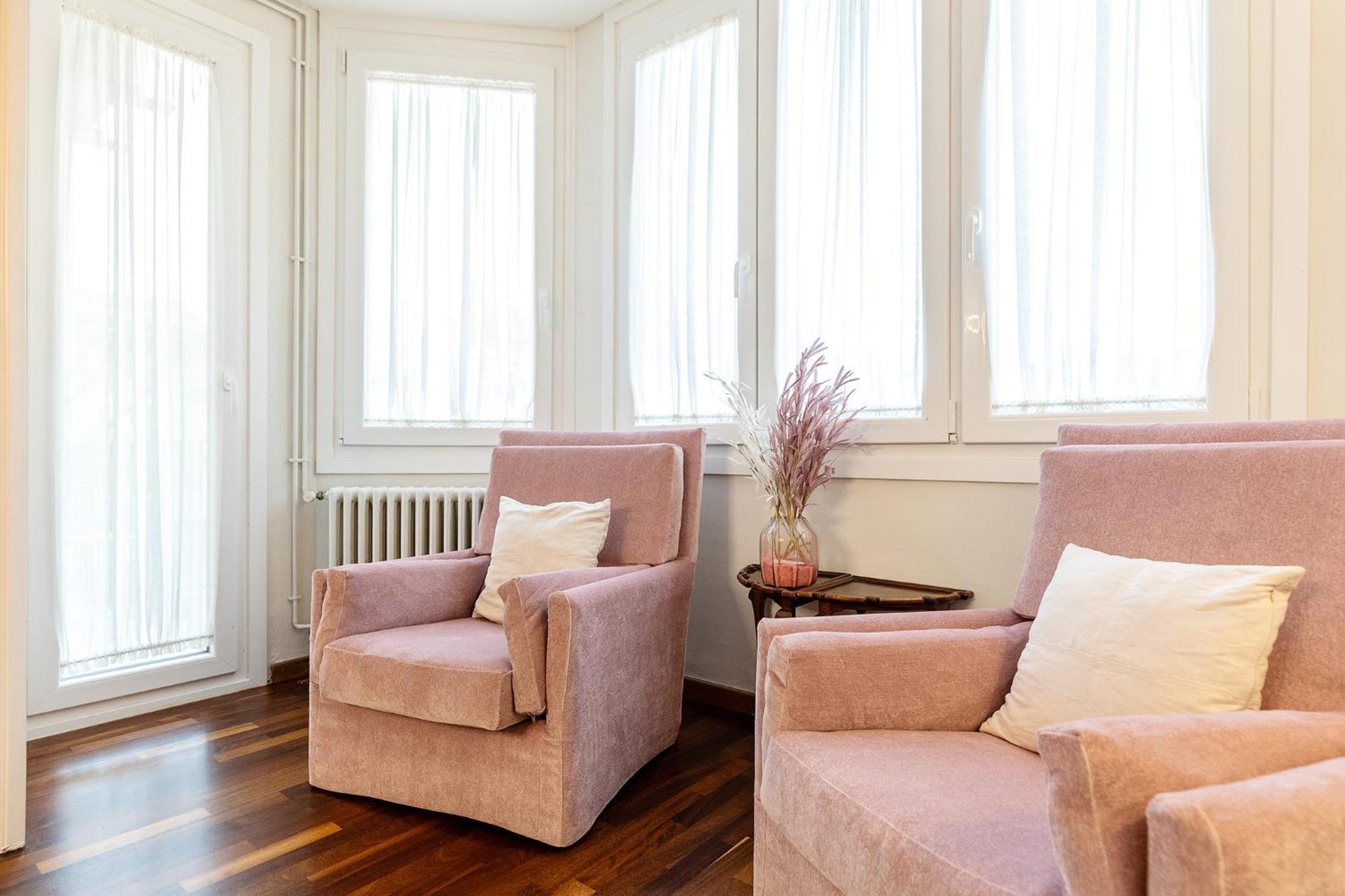 Large & Beautiful Apartment 4Min From Passeig De Gracia Барселона Екстер'єр фото