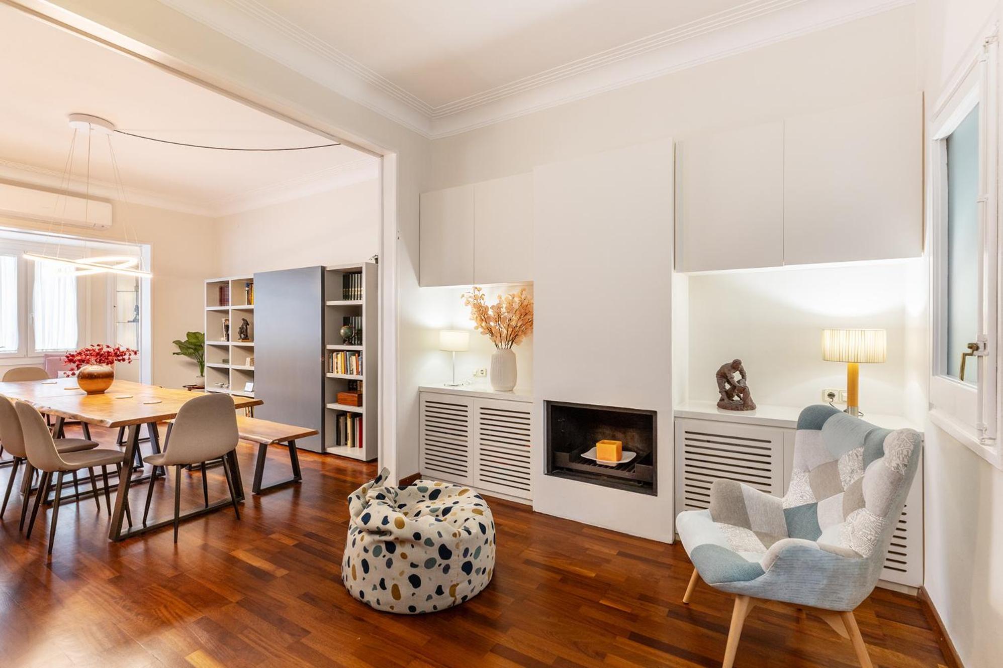 Large & Beautiful Apartment 4Min From Passeig De Gracia Барселона Екстер'єр фото