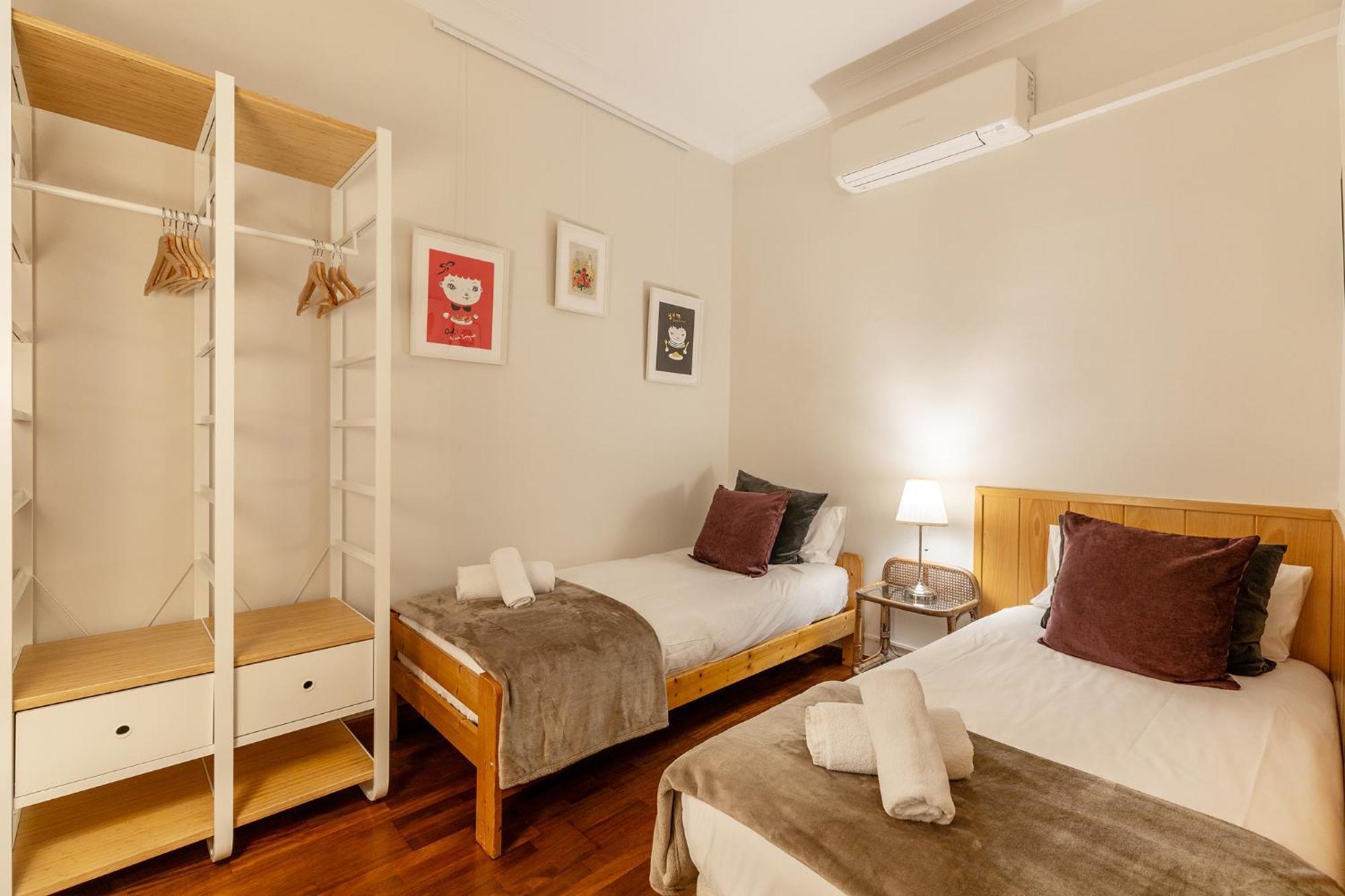 Large & Beautiful Apartment 4Min From Passeig De Gracia Барселона Екстер'єр фото